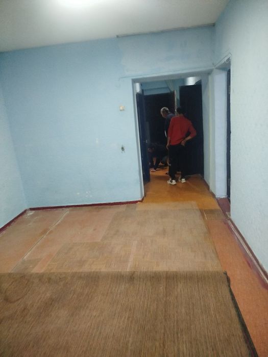 Продаётся 2-х комнатная квартира в Чирчике