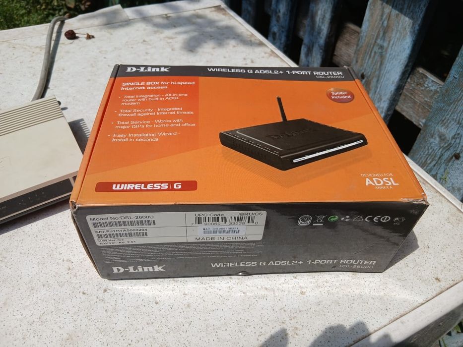 Tp link TD-w8901G , D link 1 port router