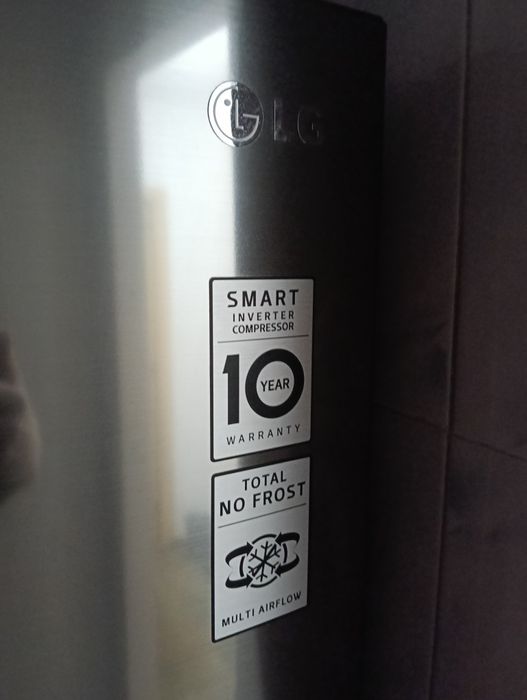 Vând frigider LG