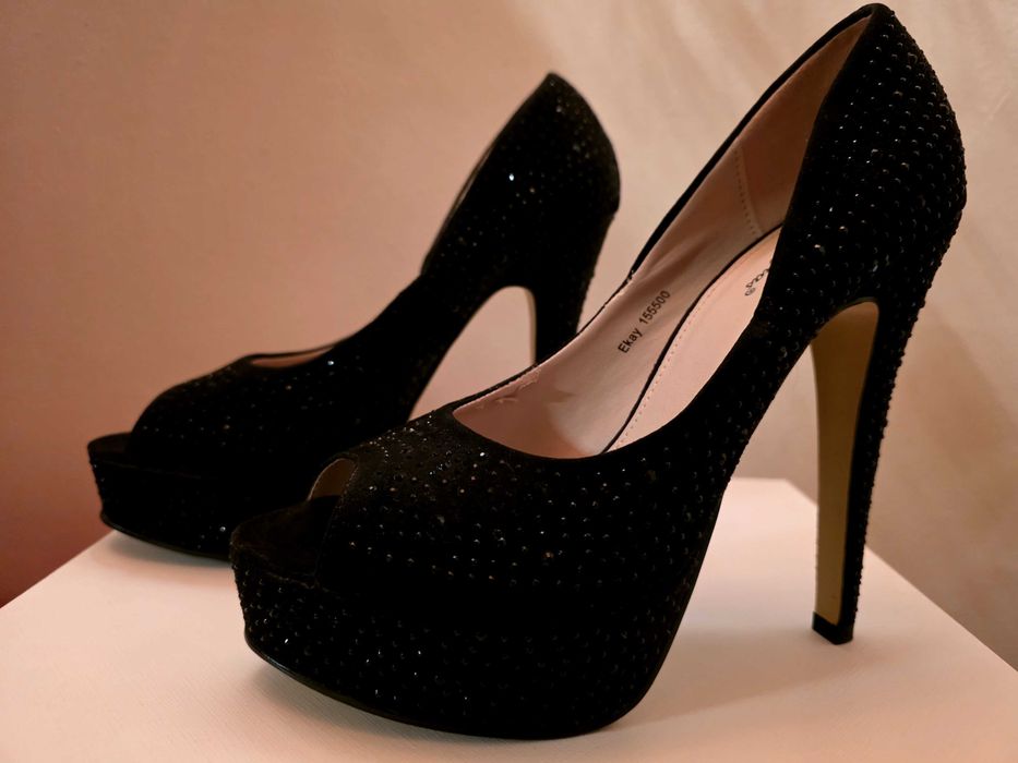 Дамски елегантни обувки Megias