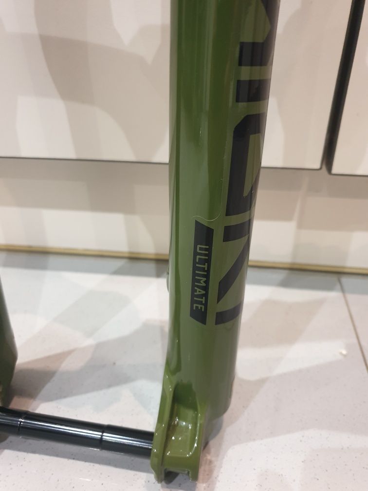 Vand furca ROCKSHOX Lyrik Ultimate 150 mm