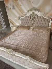 Двуспальная кровать с красивым дизайном, с матрасом, размер 180х200