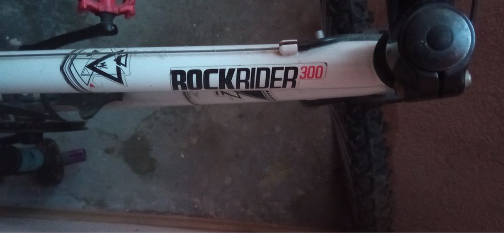 Bicicleta adolescenti si trotineta scheme