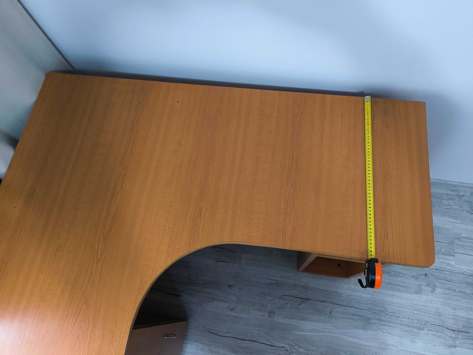 vand birou multifunctional