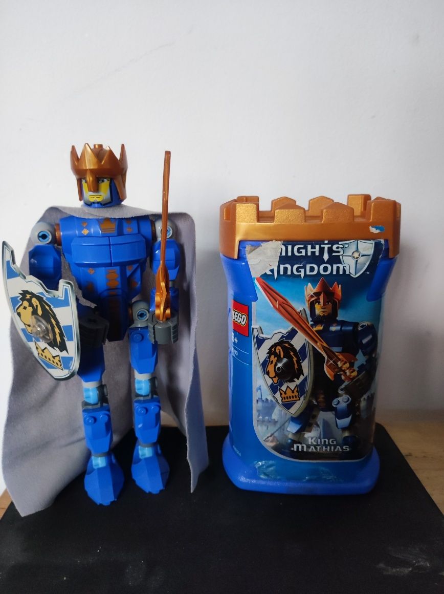 Vând figurine Lego Knights Kingdom