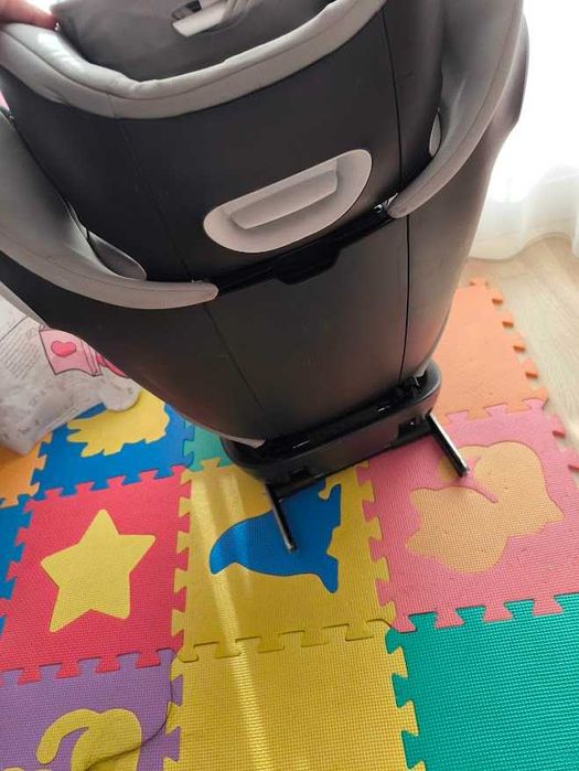 Cybex Pallas M-fix Manhattan Grey