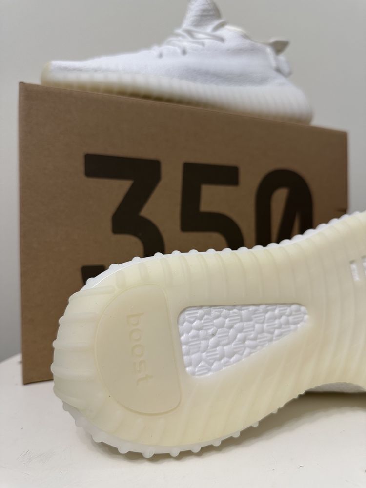 Reducere ! Yeezy Boost 350 - Cream White / Triple White