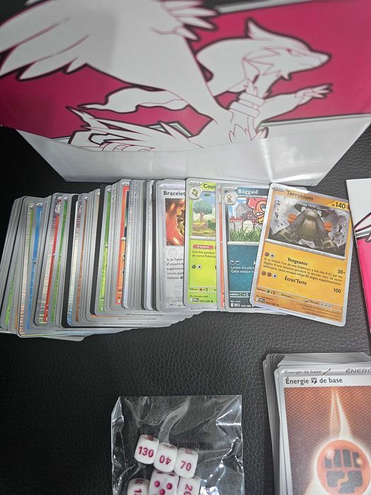 Покемон Карти + Кутия