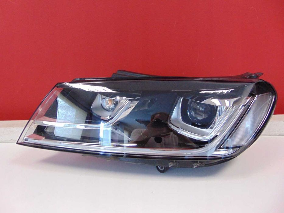 Vw Touareg 7P lift far stanga bi-xenon far dreapta xenon led adaptiv