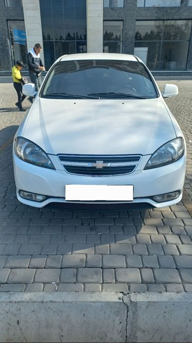 Продаю свою машину Jentra