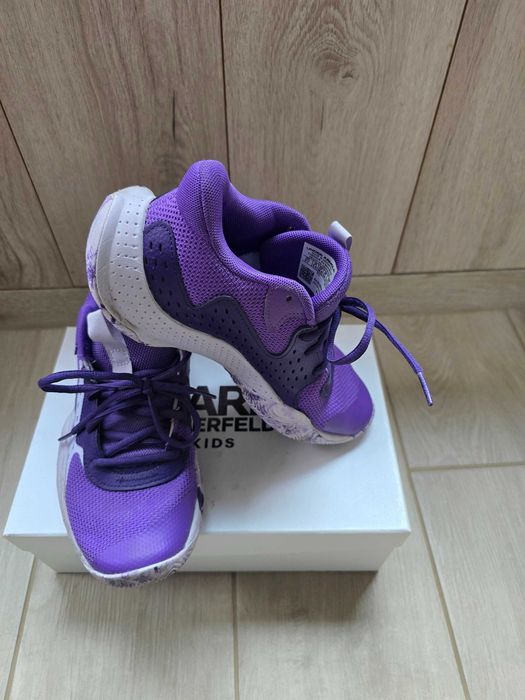 Обувки Michael Kors и Under Armour