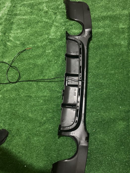 335 Оребрен Дифузьор с Ф1 стоп за BMW E90, 91