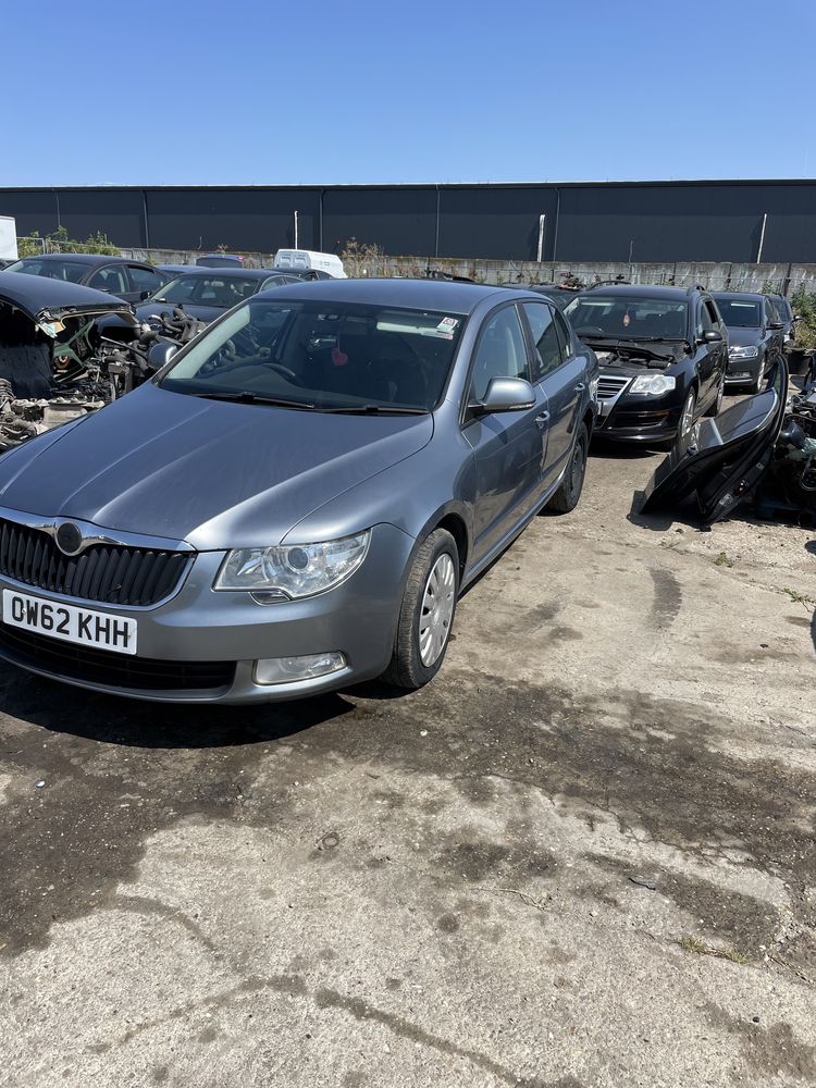 Dezmembrez Skoda superb