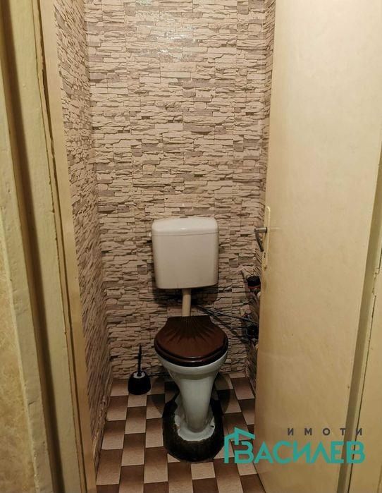 Продава се Двустаен апартамент в София, Център - 61 кв.м за 1999 €/кв.м - Снимка #8