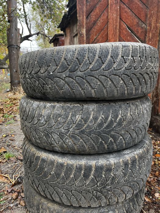 Зимний шины р16 205/60