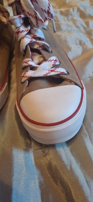 Bascheti fete Country Maddox,noi,40 lei