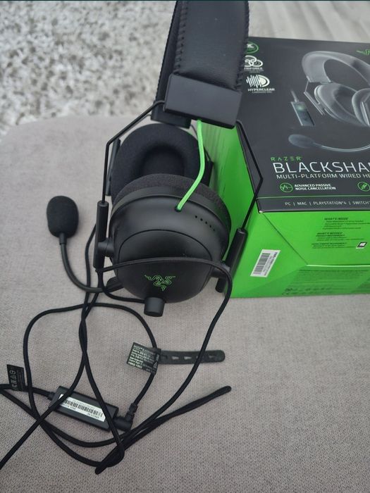 Casti Gaming Razer Blackshark V2 + USB soundcard