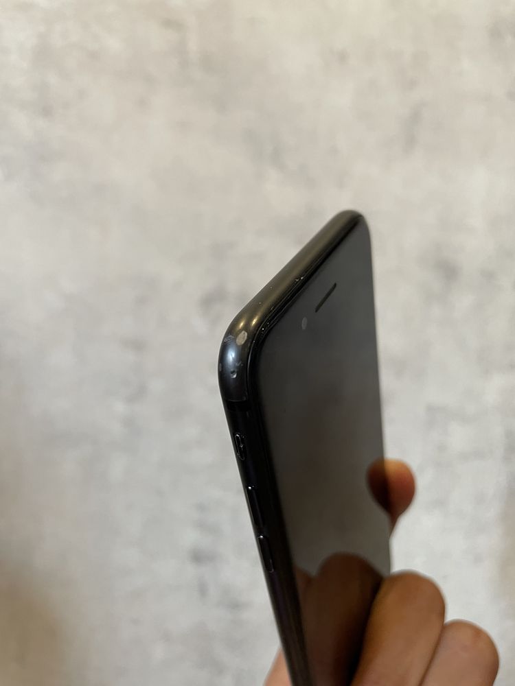 iPhone 7   32gb.  (черный)