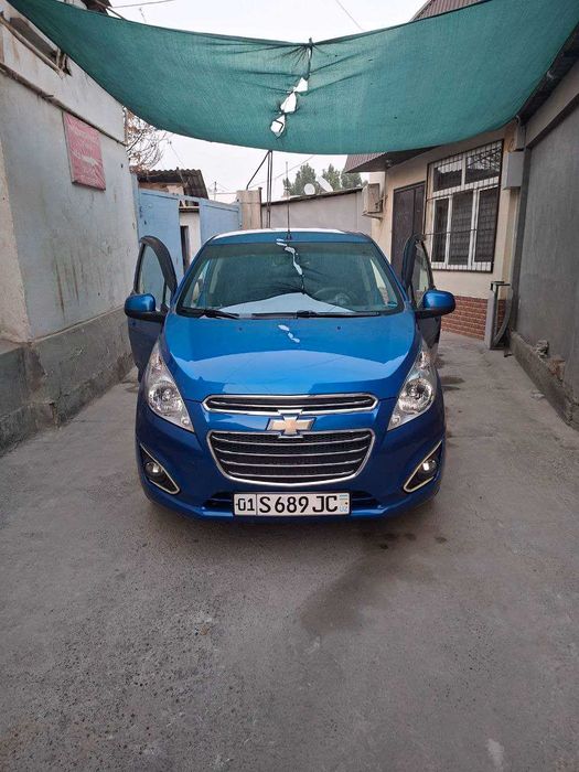 Продаётся Spark ( синий )