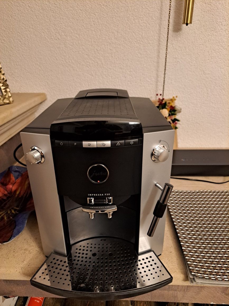 Espressor cafea Jura F50