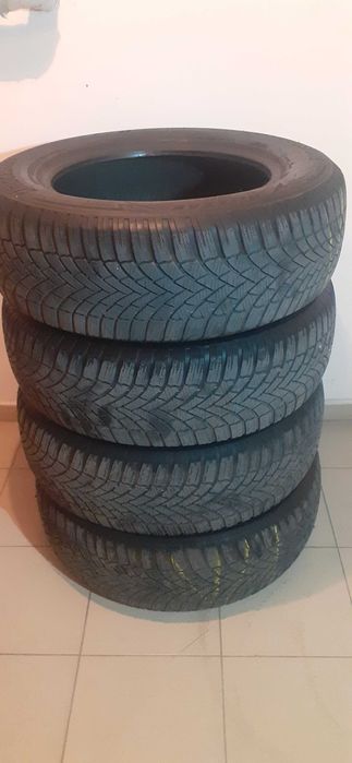 Зимни гуми  Bridgestone - 235/65/17 - 4броя !
