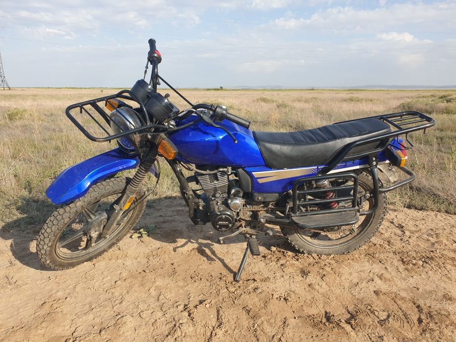 Продам мотоцикл 200куб срочно