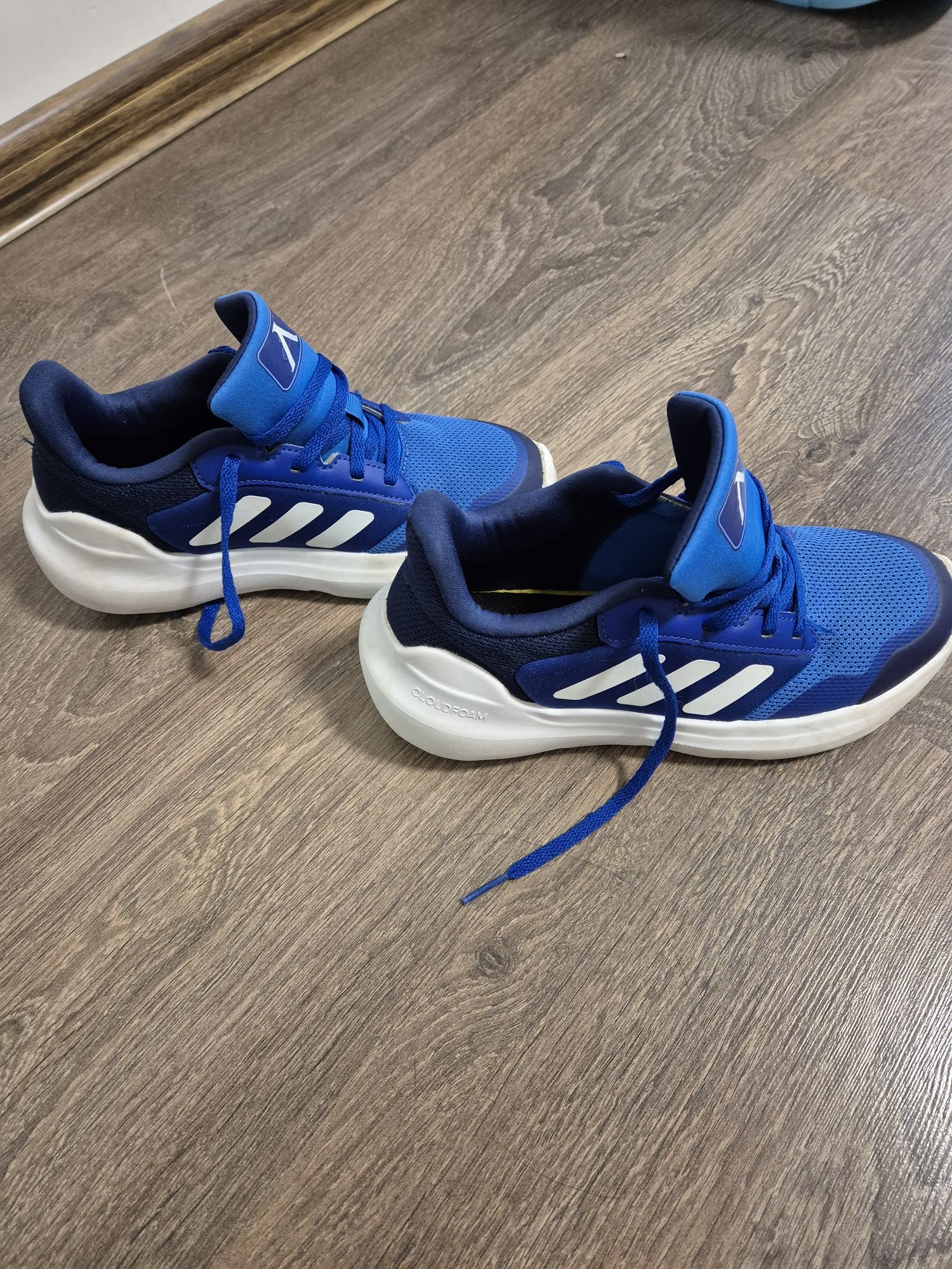 Маратонки Левски Adidas 36 номер
