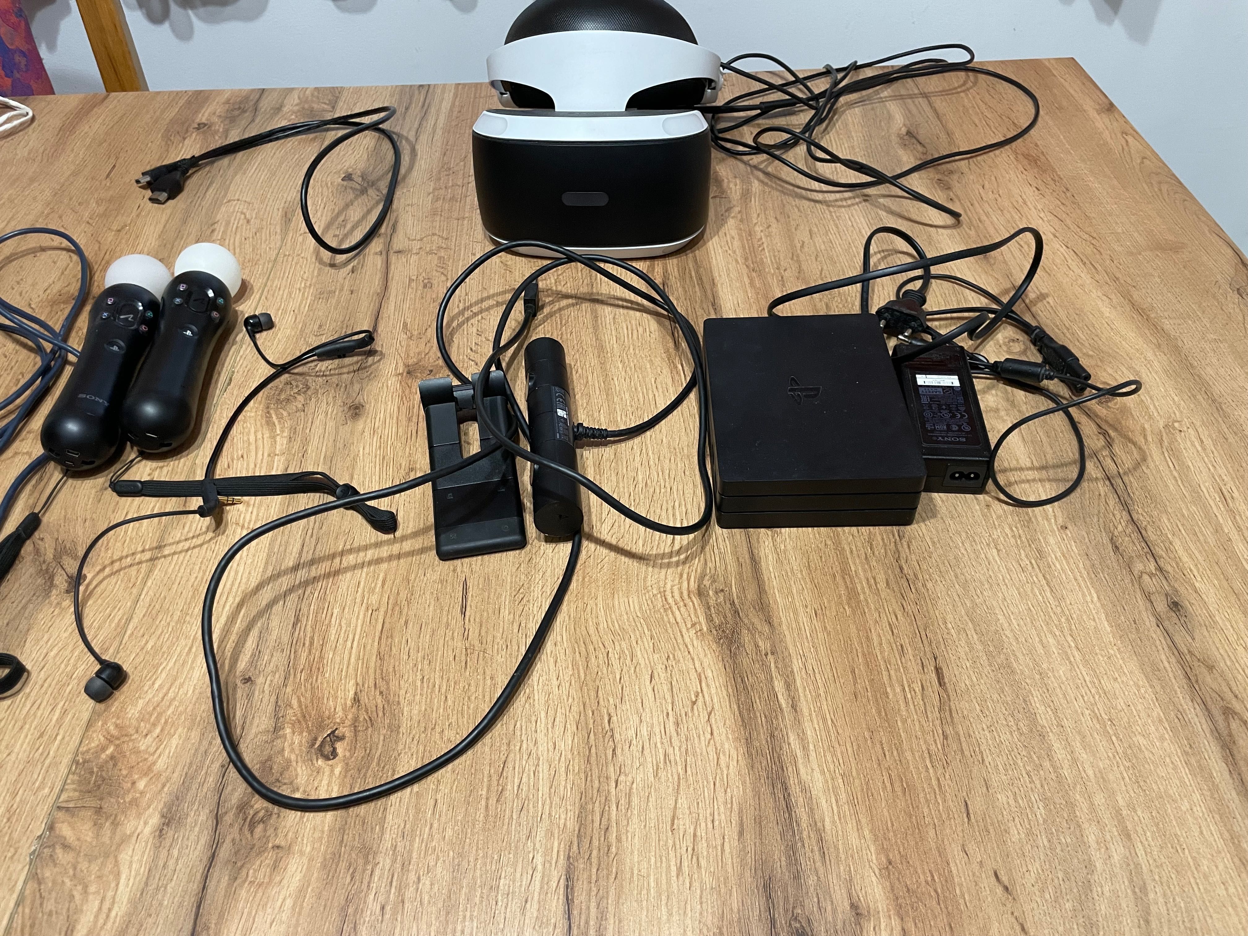 PlayStation4 VR + Камера и два VR джойстика