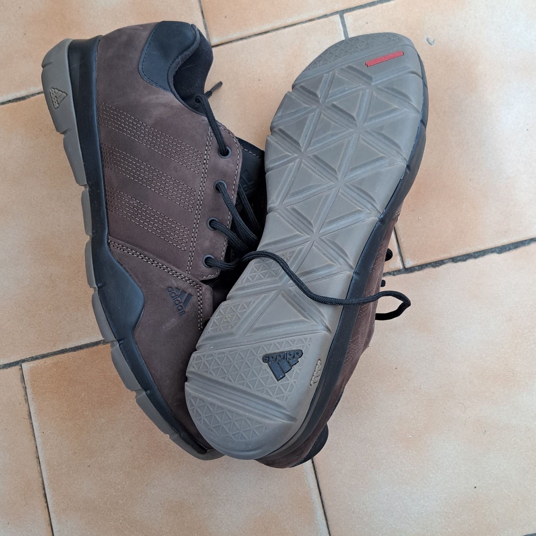 Adidas    мъжки спортни обувки