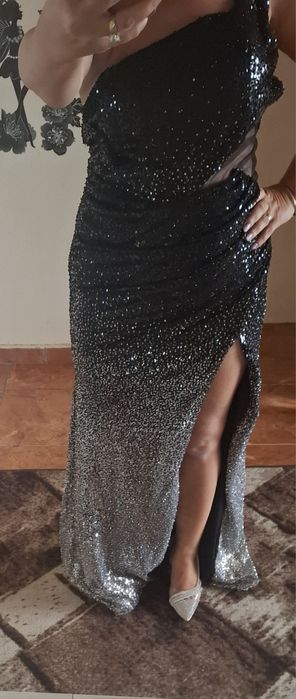 Дълга официална рокля с паети размер 38 М