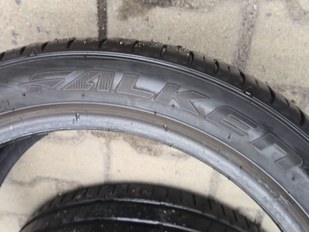 245 40 18 falken