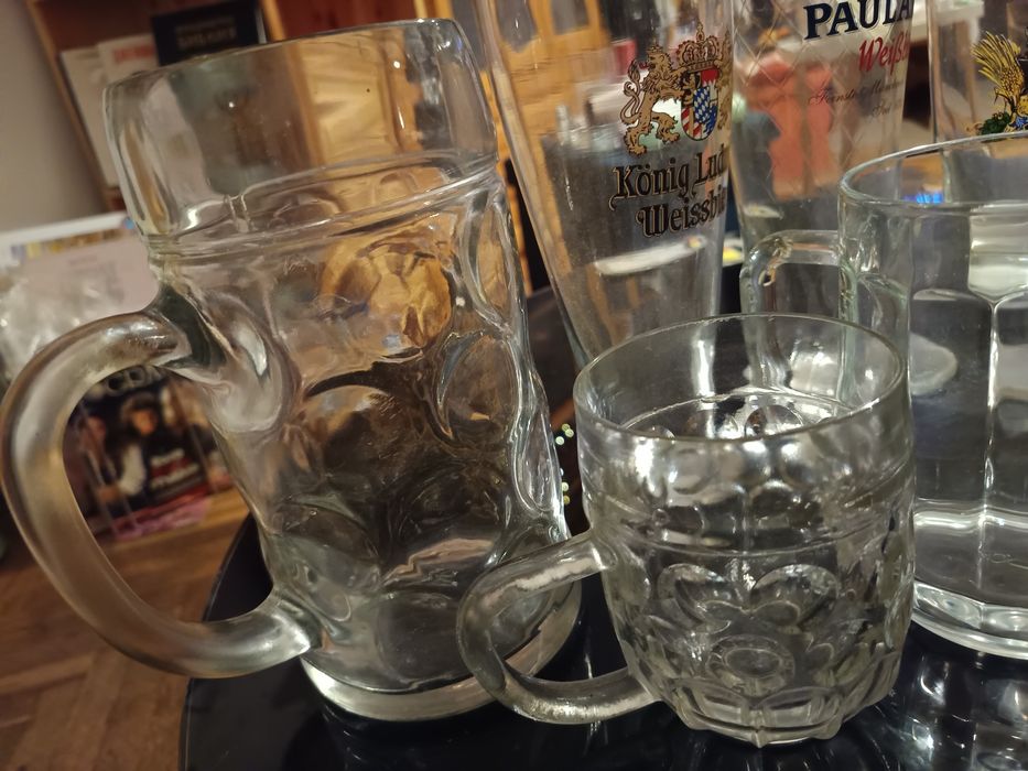 Чаши и халби за бира