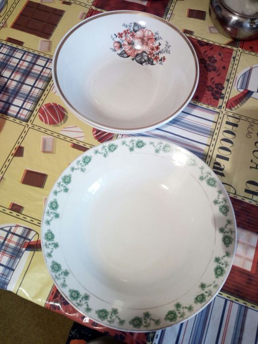 Тарелки, блюда, б/у