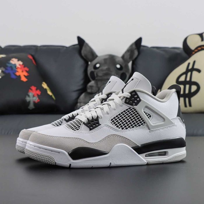 Обувки Air Jordan 4 Military Black