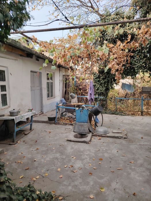 Продаётся участок.2,11 сотки. 1 ЛИНИЯ. Миробадский район. Улица Сайхун