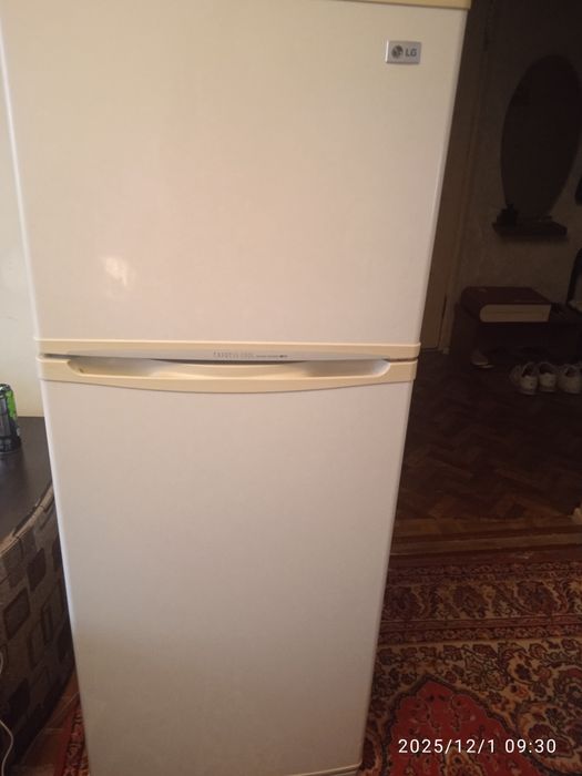 Продается холодильник