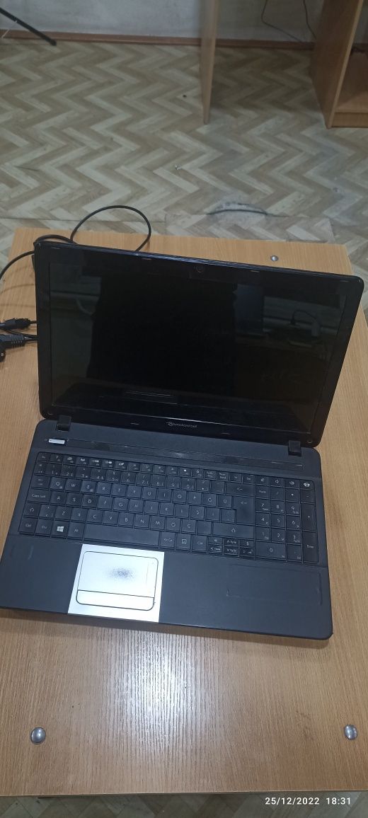 Noutbuk Packard bell