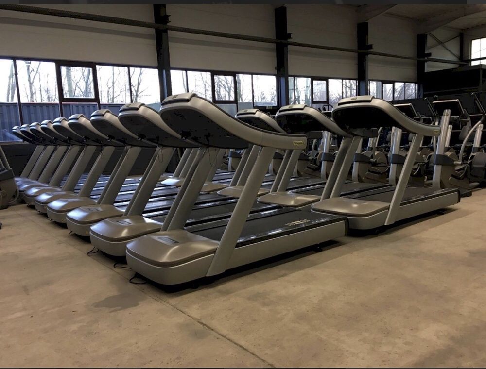 Banda alergare profesionala technogym