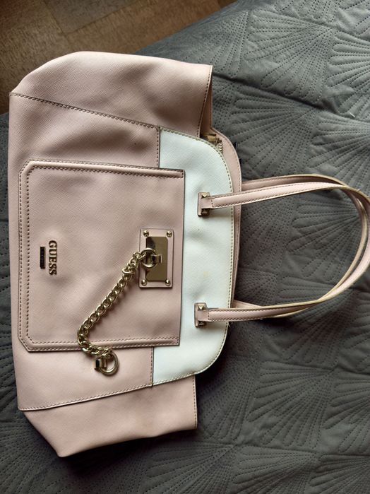 Дамска чанта Guess