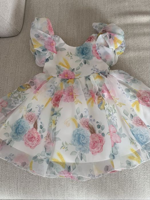 Rochie fetițe cu tulle si trandafiri