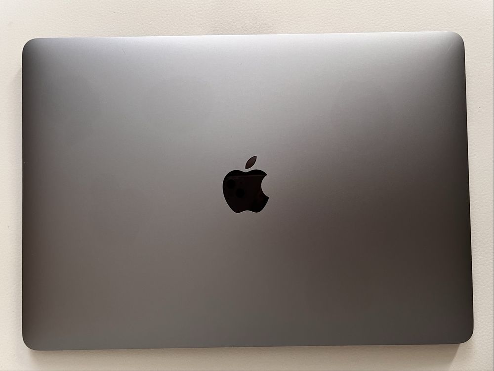 Macbook pro 13” 2019