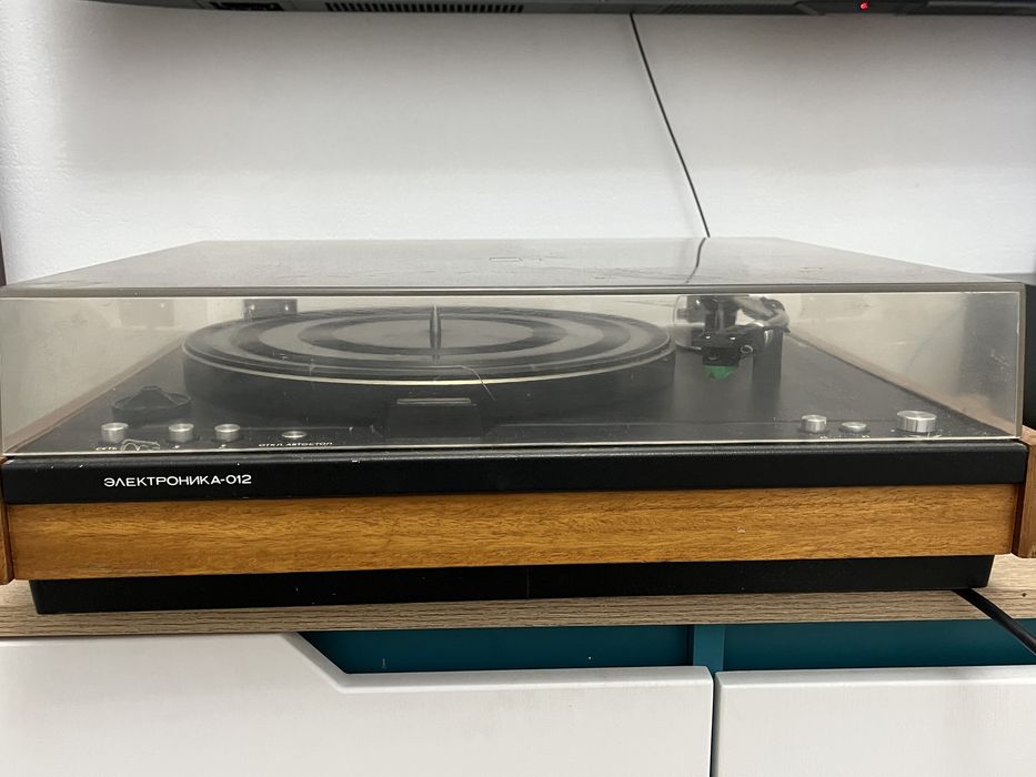 Проигрыватель электроника-012