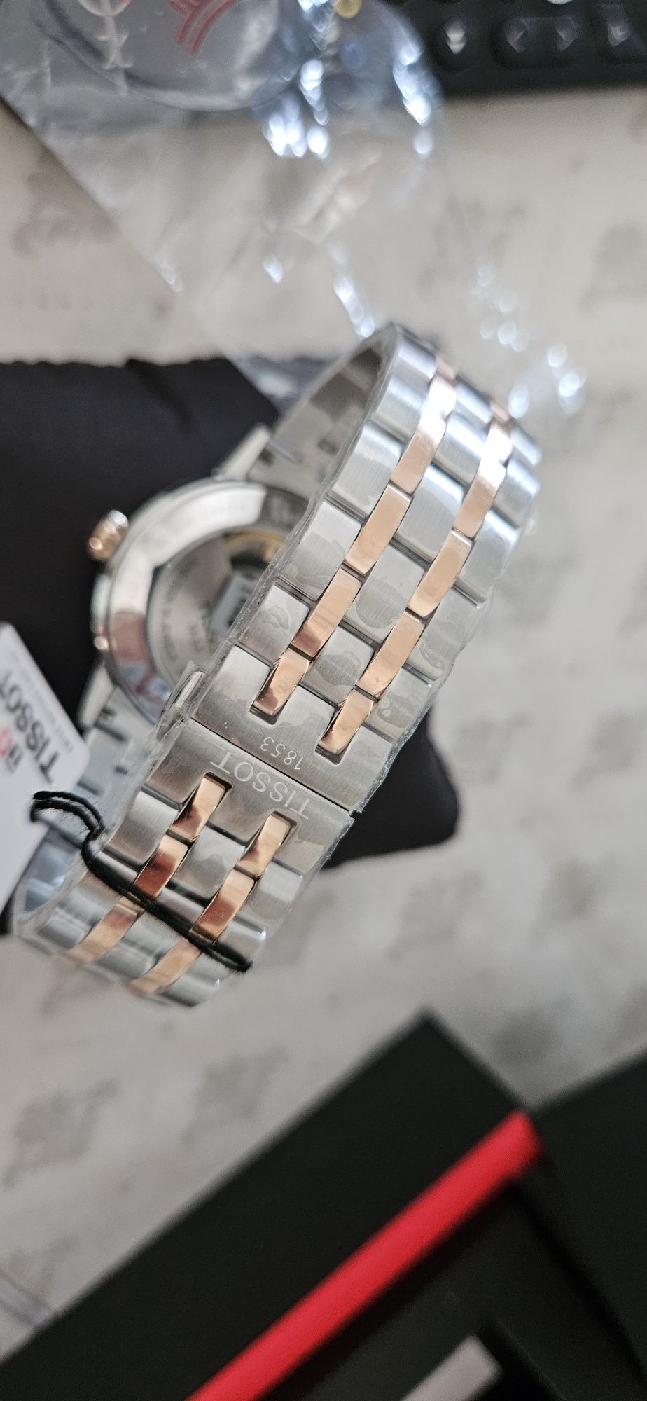 Tissot Swissmatic чисто нов