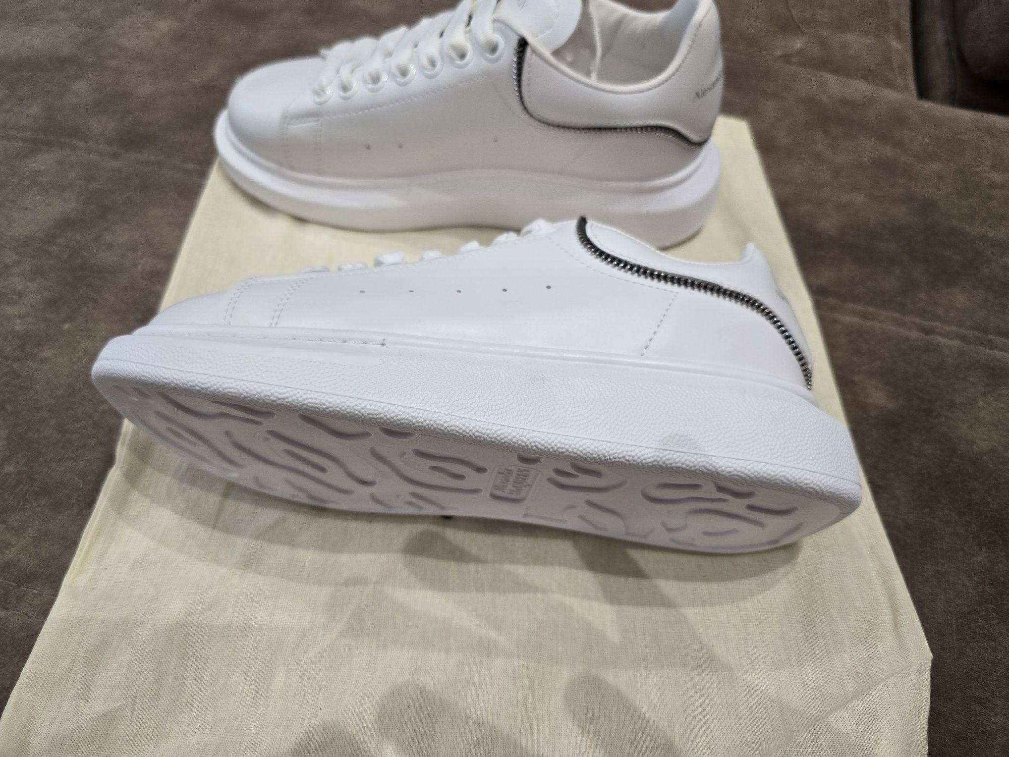 Pantofi Alexander McQueen calitate premium