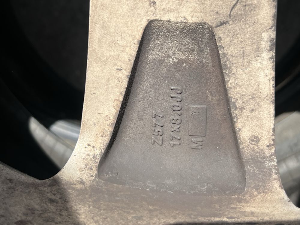 Лети джанти 17” ц.о 72.6 5х120 ет.35 8J