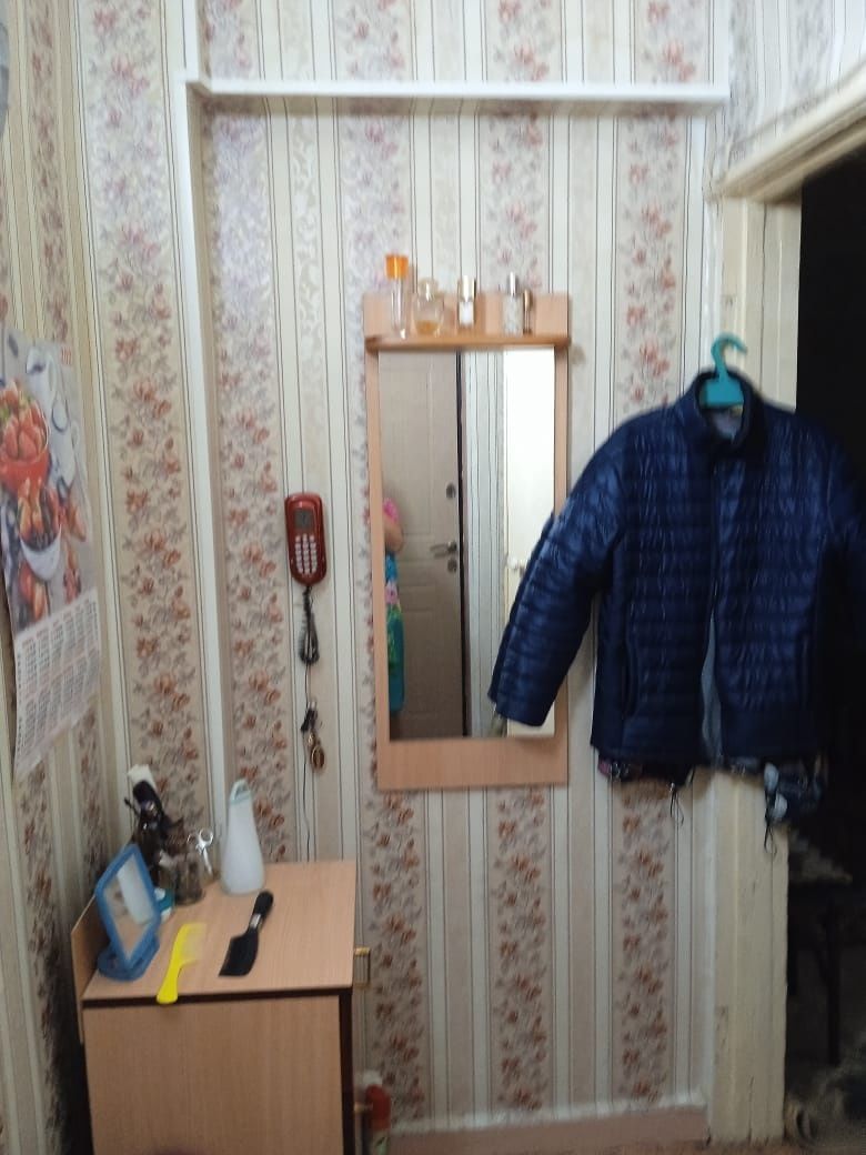 Продам 2комн квартиру по адресу 1микр 49 дом