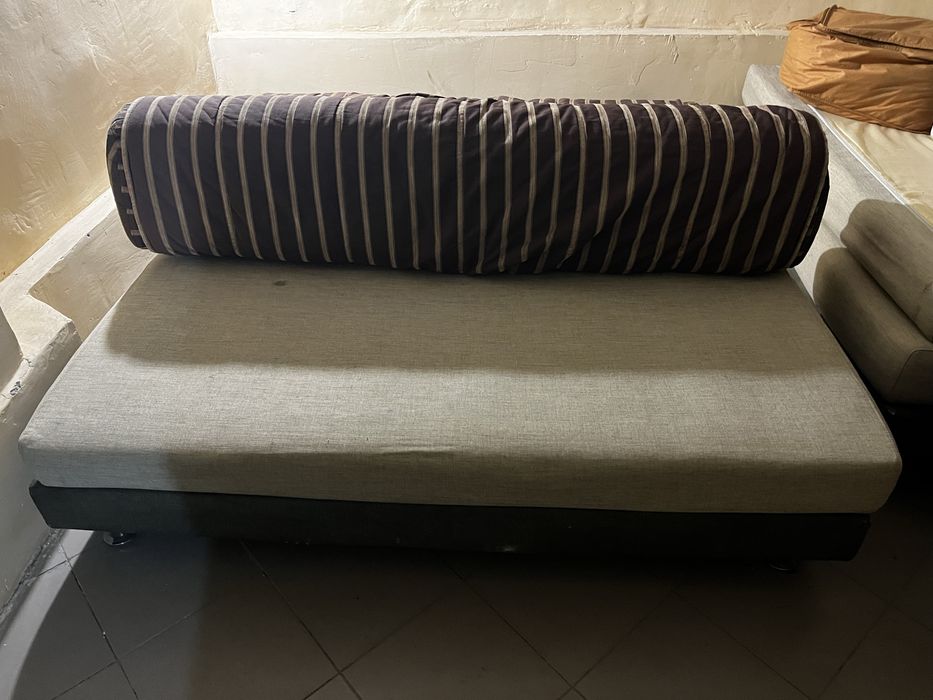 Продам диваны три штуки и кресло