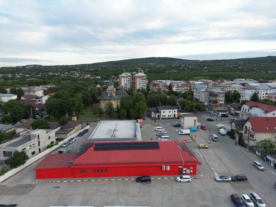 Complex comercial in Harlau de vanzare