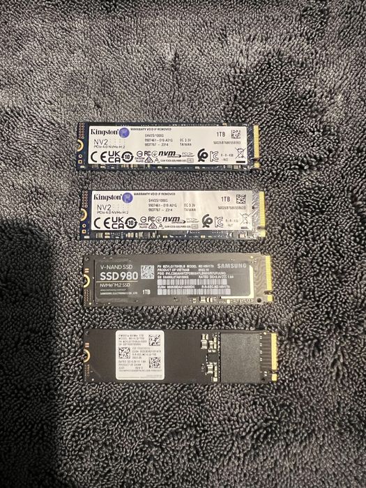 Vand SSD NVMe 4.0 1TB m2 impecabile ca nou