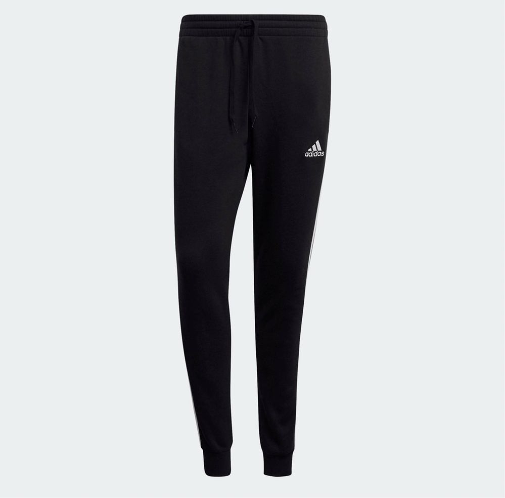 Vand urgent , pantaloni Adidas